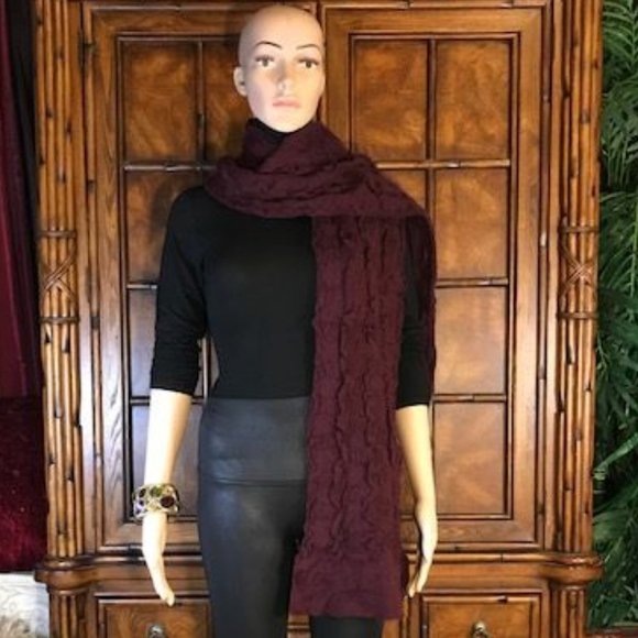 NWOT Jones New York Merlot Tufted Scarf - Picture 2 of 5